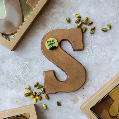 Handmade Dubai Gold Chocolate Letter S – Pistachio-Kadayif – 200g Luxury Giftbox