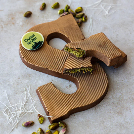 Handmade Dubai Gold Chocolate Letter S – Pistachio-Kadayif – 200g Luxury Giftbox